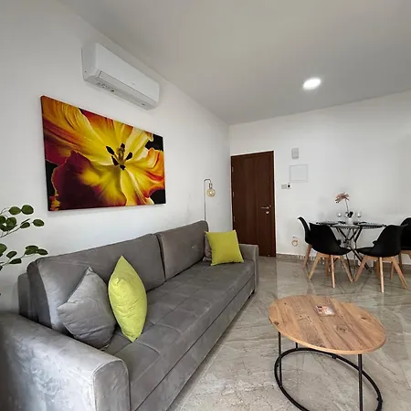 Апартаменты Rock The Bay 1b, Paphos, Пафос