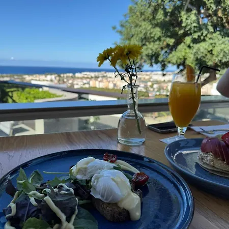 Апартаменты Rock The Bay 1b, Paphos,