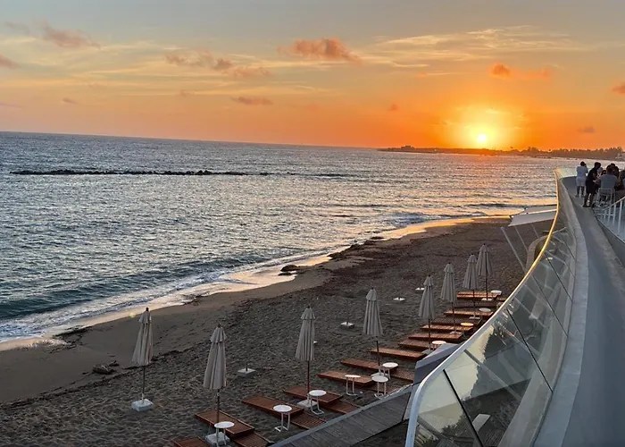 Rock The Bay 1b, Paphos, アパート *