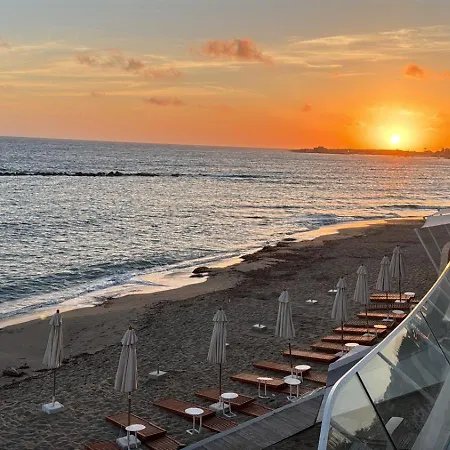 Rock The Bay 1b, Paphos, Apartman *