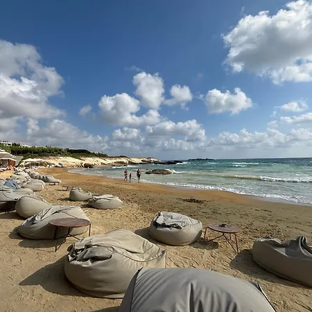 Rock The Bay 1b, Paphos, Apartman