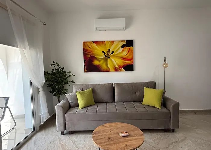 Rock The Bay 1b, Paphos,