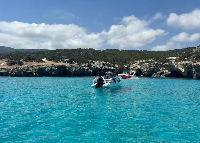 Apartmán Rock The Bay 1b, Paphos,