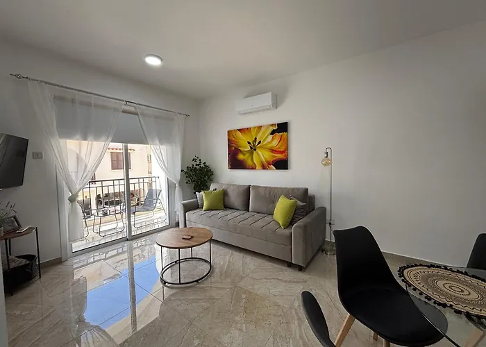 Apartmán Rock The Bay 1b, Paphos, Paphos