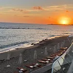 Rock The Bay 1b, Paphos, Apartament *
