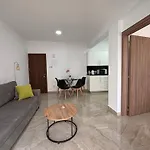 Rock The Bay 1b, Paphos, Apartament