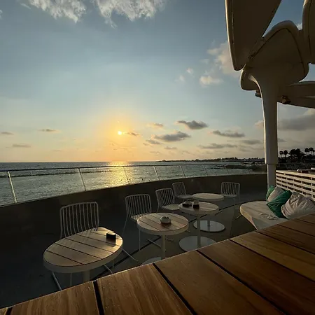 Rock The Bay 1b, Paphos, Apartament Pafos