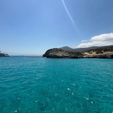 Appartement Rock The Bay 1b, Paphos,